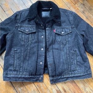 Levi’s Original Sherpa Trucker Jacket Women’s XL – Washed Black EXC Condition
